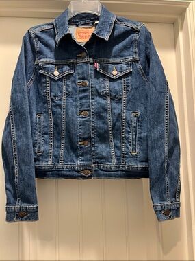 NWT Levi's Original Trucker Denim Jacket